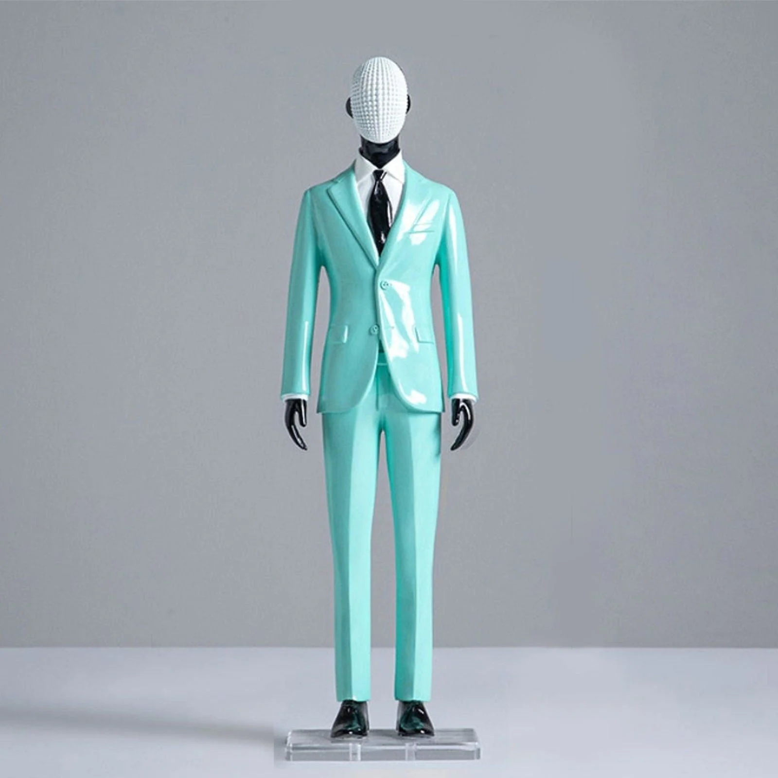 Male_Model_In_Suit_Hand-Carfted_Statue_-_-4328689 Male Model In Suit Hand-Carfted Statue -