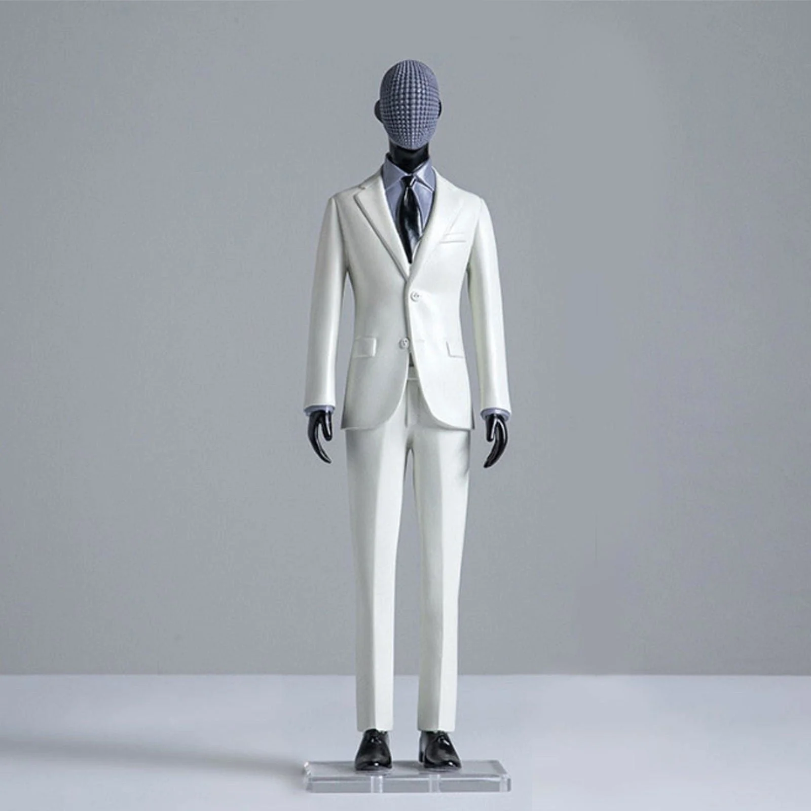 Male_Model_In_Suit_Hand-Carfted_Statue_-_-4328696 Male Model In Suit Hand-Carfted Statue -