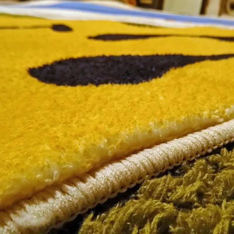 Melting Smile Hand-Crafted Rug -