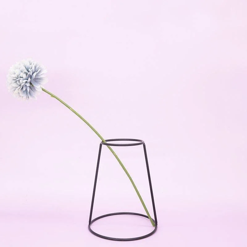 Minimal_Iron_Line_Vase_Holder_-_-4336690 Minimal Iron Line Vase Holder -
