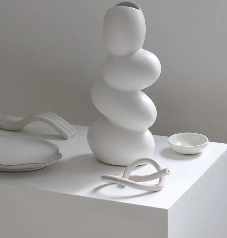 Minimalist Porcelain Vase - Homeko