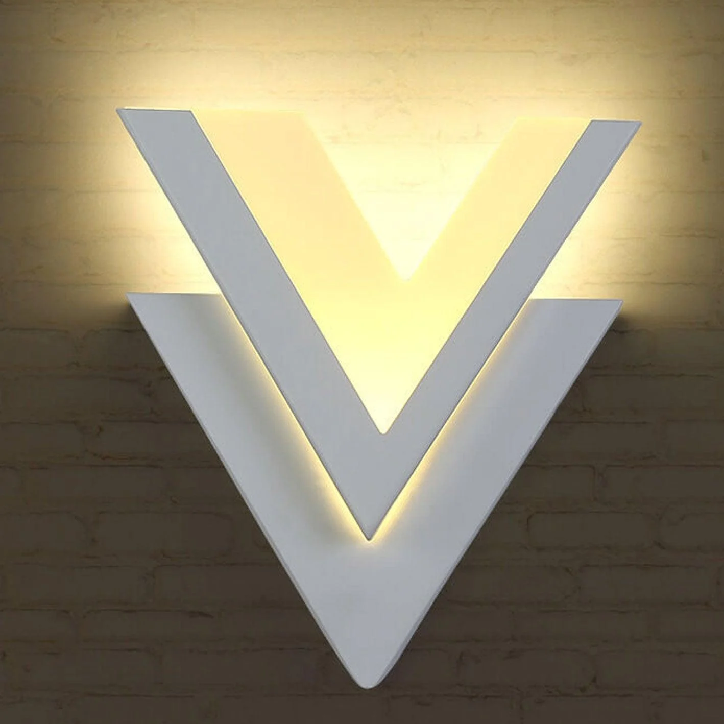 MinimalistV-shapedLEDwalllamp-Homeko2 Minimalist V-shaped LED wall lamp - Homeko