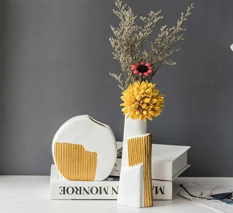 Minimalist_Ceramic_Gold_Painted_Luxury_Vase_-_-4338103 Minimalist Ceramic Gold Painted Luxury Vase -