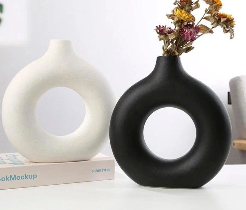 Minimalist_Ceramic_Hollow_Donut_Vase_-_-4338129 Minimalist Ceramic Hollow Donut Vase -