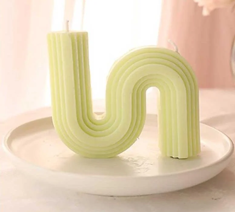 Minimalist_Scented_S_Shaped_Wavy_Candles_-_-4341013 Minimalist Scented S Shaped Wavy Candles -