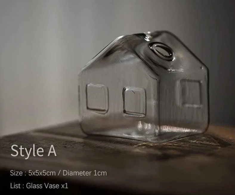 Minimalist_Small_House_Shaped_Glass_Vase_-_-4341136 Minimalist Small House Shaped Glass Vase -