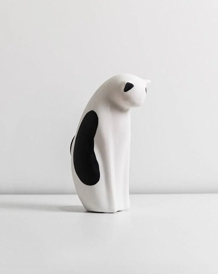 Minimalistic_Sitting_Cat_Sculpture_-_-4342137 Minimalistic Sitting Cat Sculpture -