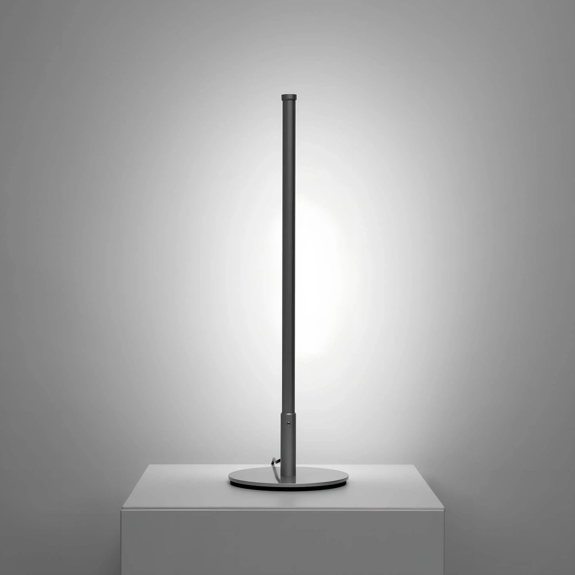 MinimalistischeLegerLEDTischlampe-ModerneEleganz7 Minimalistischelegerledtischlampe Moderneeleganz7
