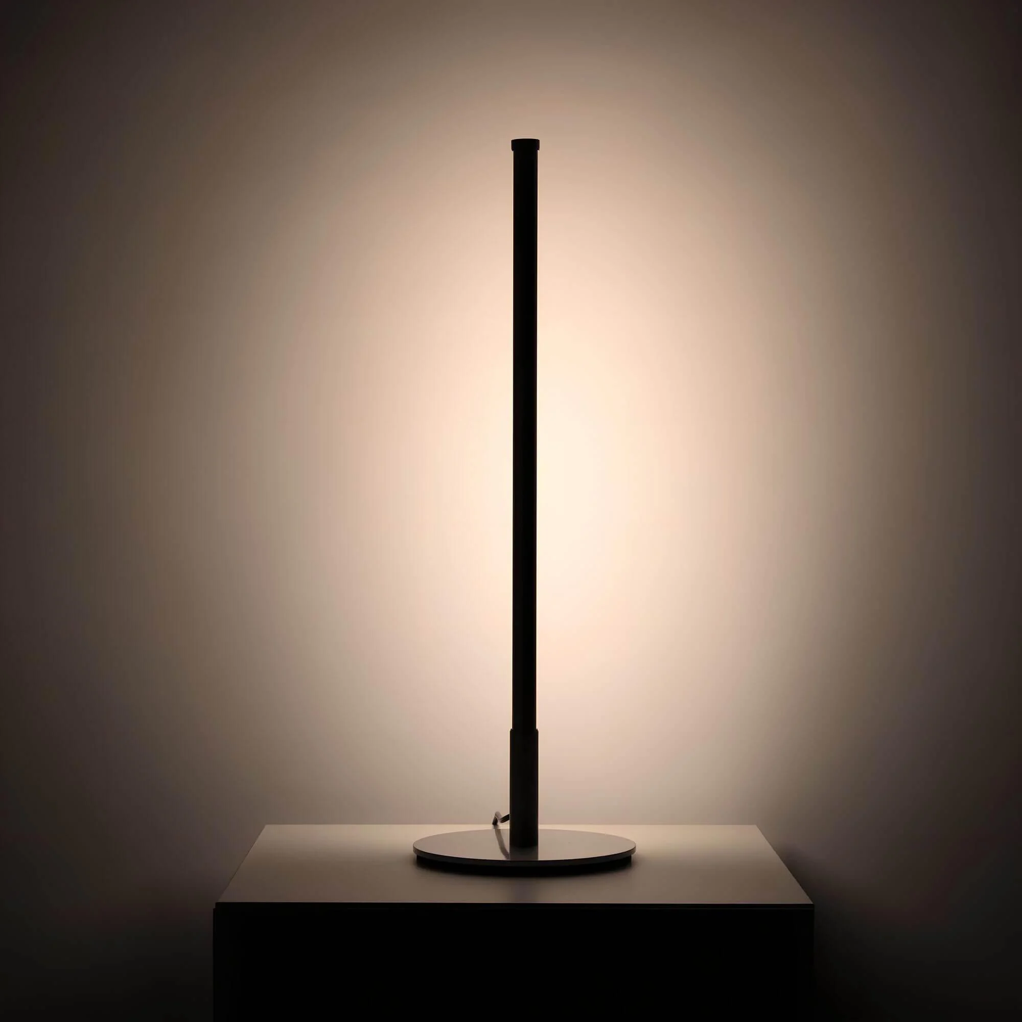 MinimalistischeLegerLEDTischlampe-ModerneEleganz8 Minimalistischelegerledtischlampe Moderneeleganz8
