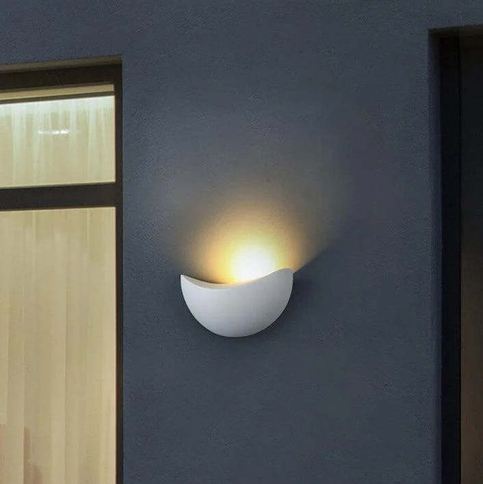 Minimalistsemi-circularLEDwalllampmadeofaluminum-Homeko14 Minimalist semi-circular LED wall lamp made of aluminum - Homeko
