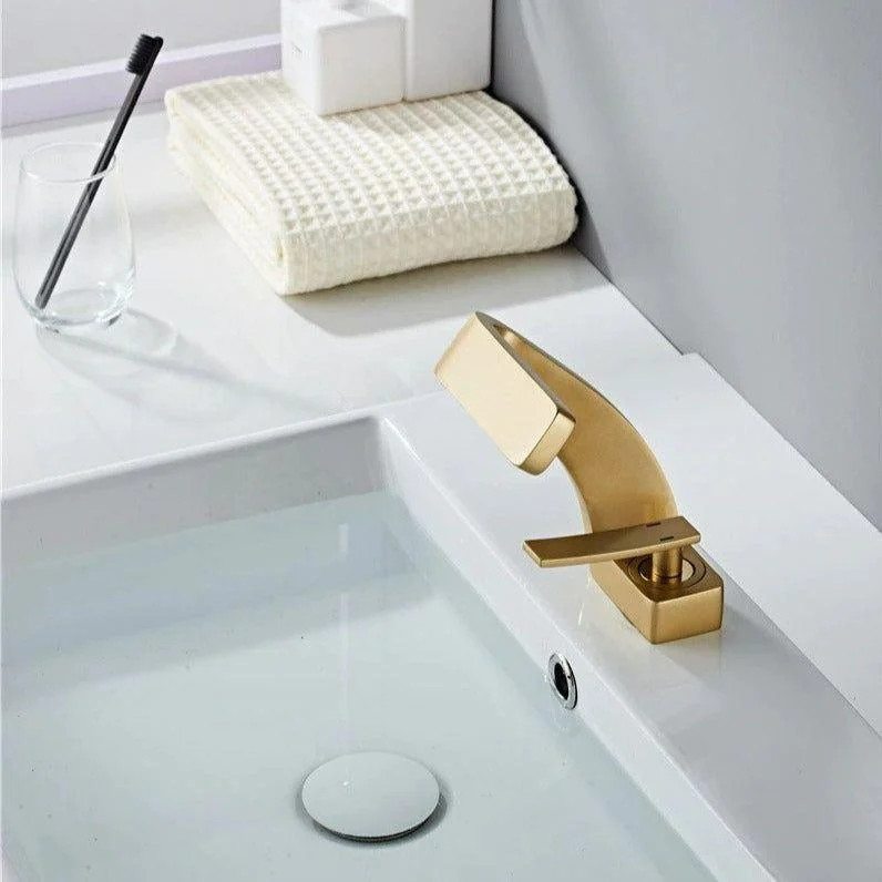 ModernCurvedFaucet-Homeko14 Modern Curved Faucet - Homeko