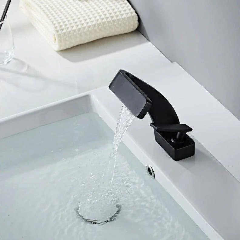 ModernCurvedFaucet-Homeko9 Modern Curved Faucet - Homeko