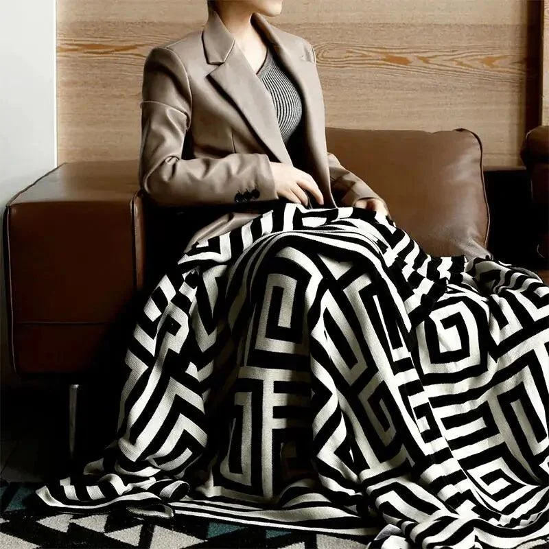 ModernGeometricThrowBlanket-Homeko3 Modern Geometric Throw Blanket - Homeko