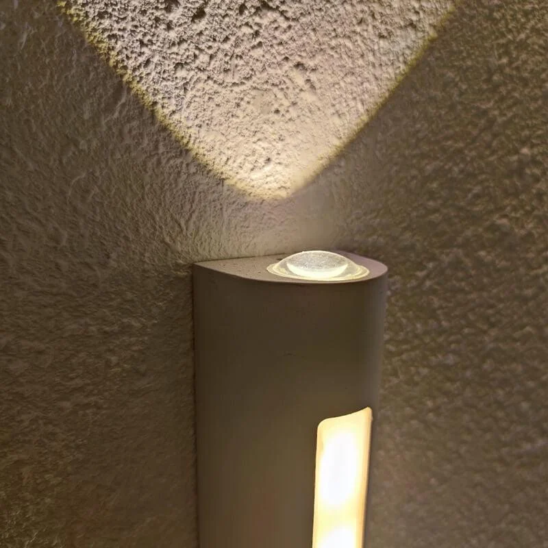 ModernminimalistcylindricalLEDoutdoorwalllamp-Homeko3 Modern minimalist cylindrical LED outdoor wall lamp - Homeko
