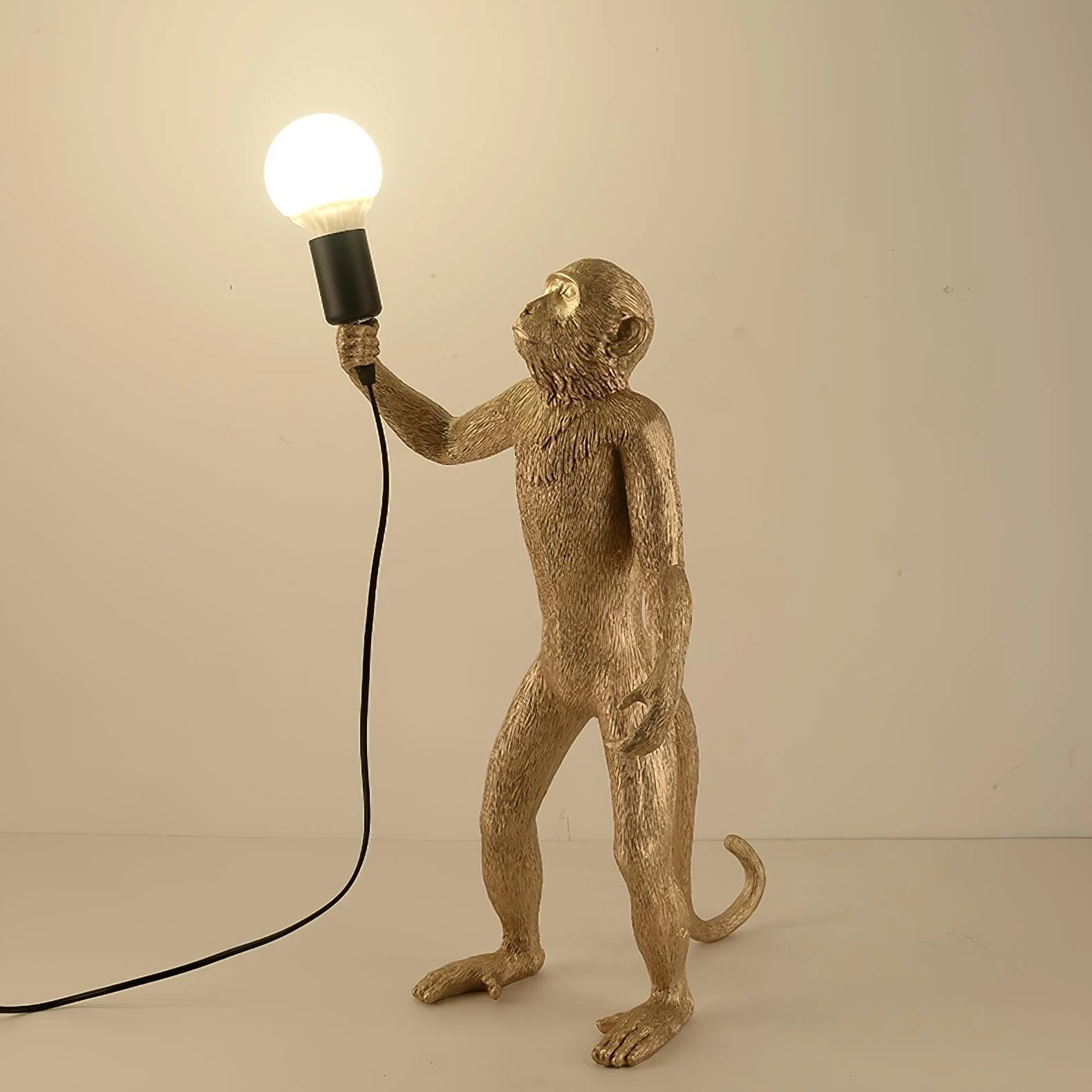 MonkeyTableLamp_76_1 Monkeytablelamp 76 1