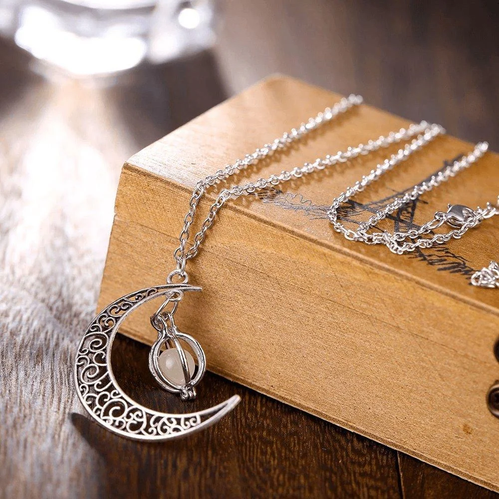 Moon_Glow_Necklace_-_-4347552 Moon Glow Necklace -