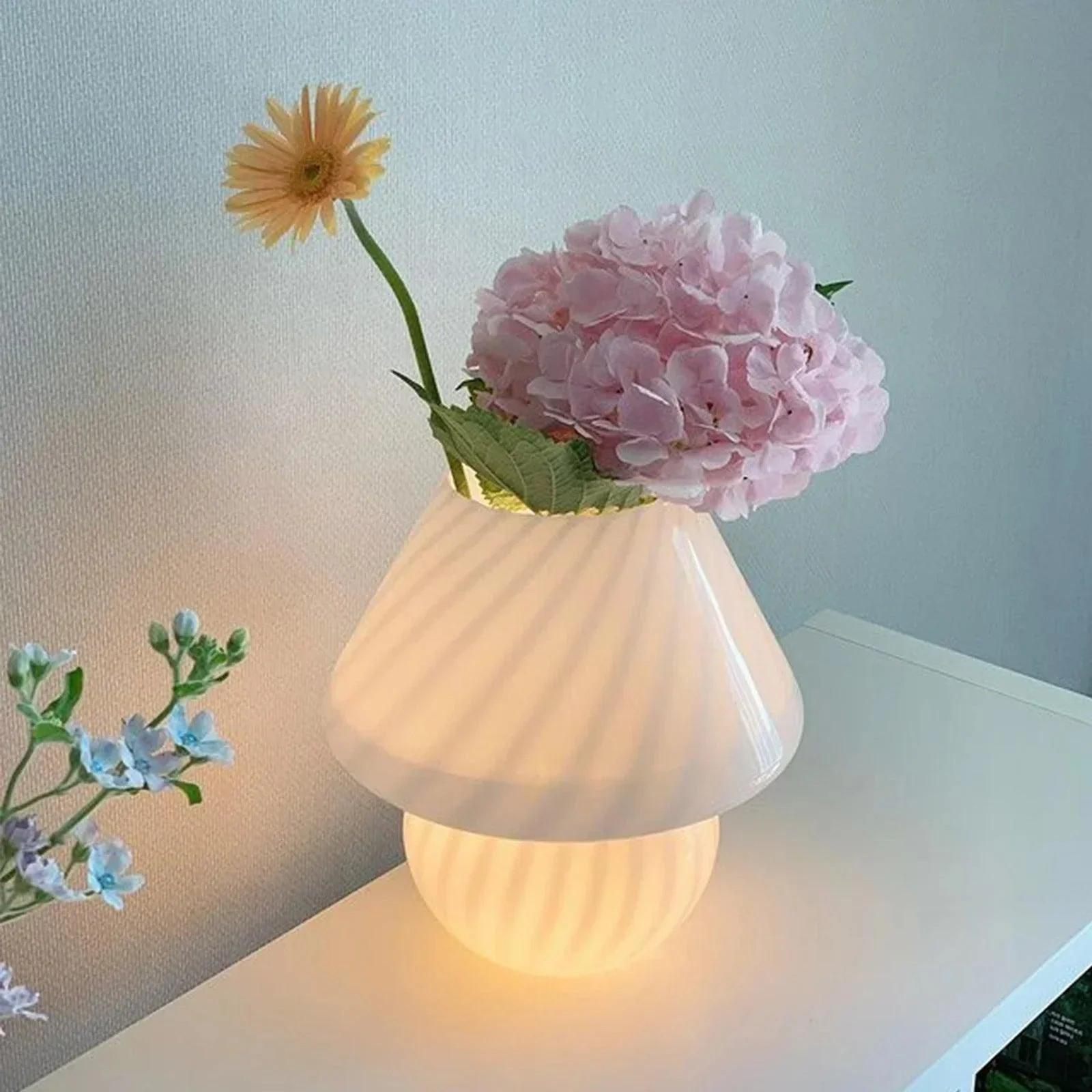 Murano-Glass-Desk-Lamp-Glass-Table-Bedside-Lamps-Vintage-Striped-Small-Mushroom-Decor-Ambient-Light-Bedroom_e5c34313-edbb-43a9-aff2-bf50a8a9dc65 Murano Glass Desk Lamp Glass Table Bedside Lamps Vintage Striped Small Mushroom Decor Ambient Light Bedroom E5c34313 Edbb 43a9 Aff2 Bf50a8a9dc65