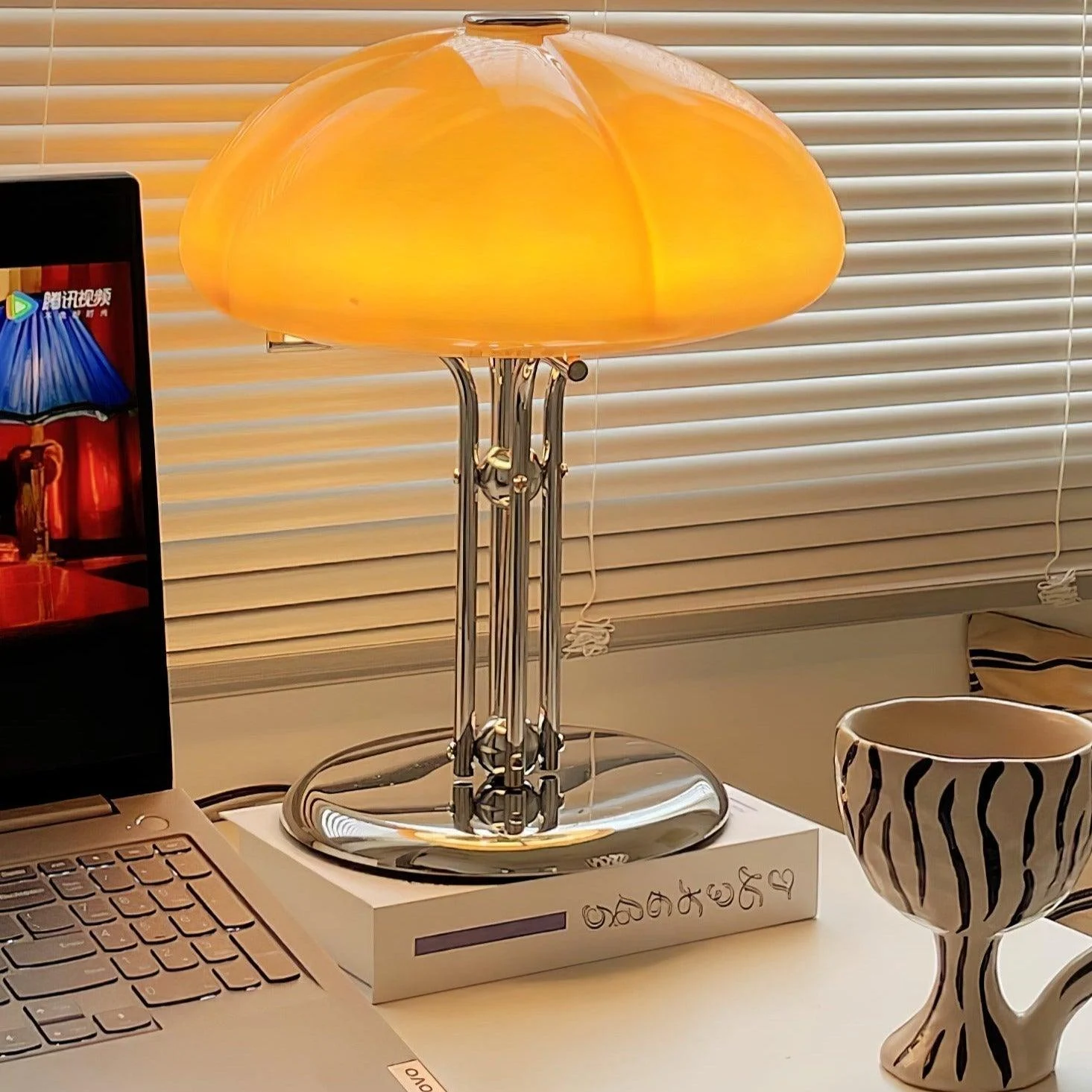 Mushroom_Bauhaus_Table_Lamp___16 Mushroom Bauhaus Table Lamp 16