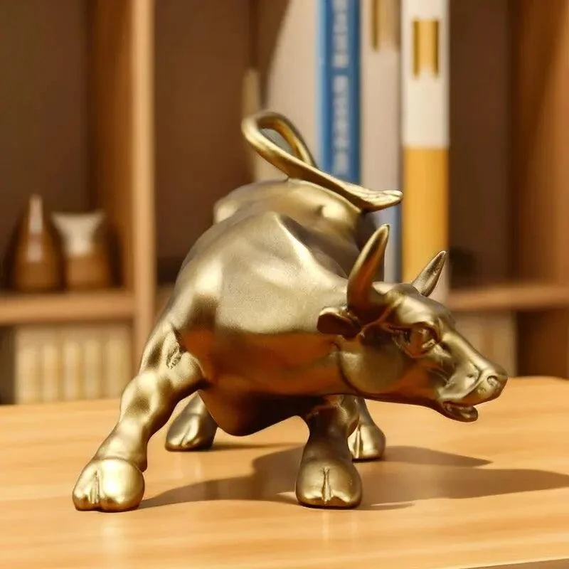 NORTHEUINS-Wall-Street-Bull-Market-Resin-Ornaments-Feng-Shui-Fortune-Statue-Wealth-Figurines-For-Office-Interior_a22bea58-a772-455a-83d2-d1f3b22ef317 ToroElegance - Bull ornaments made of resin - ISTANBULLU LTD