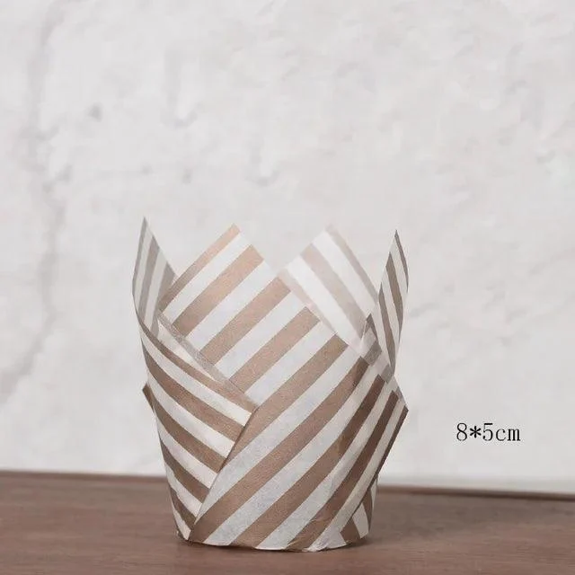 Newspaper_Style_Baking_Cupcake_Liner_-_-4350336 Newspaper Style Baking Cupcake Liner -