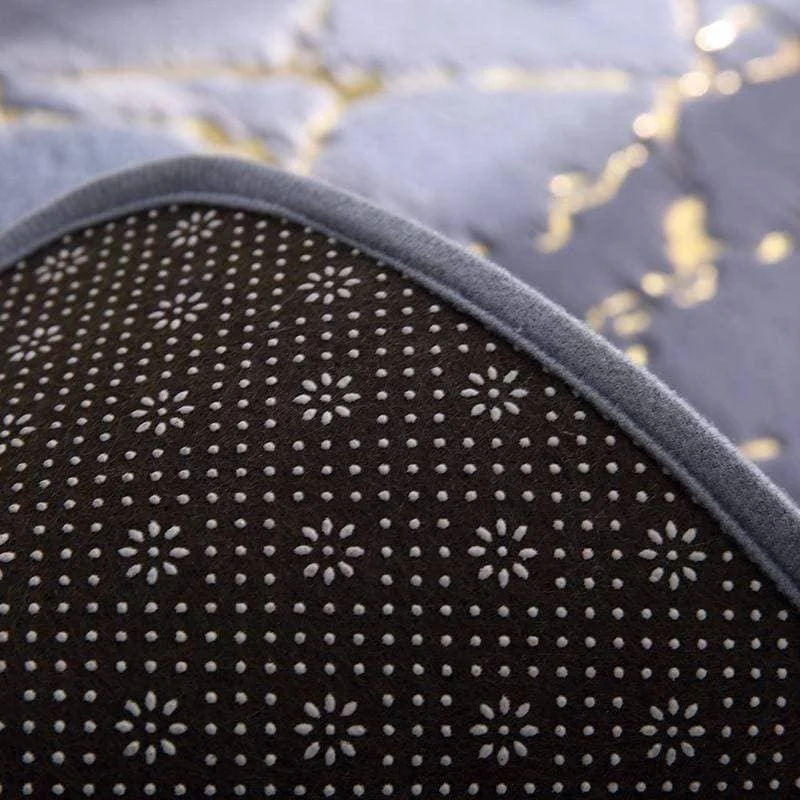 Non-Slip_Bath_Mat_Safe_Stylish_and_Versatile_-_-4350792 Non-Slip Bath Mat: Safe, Stylish, and Versatile -