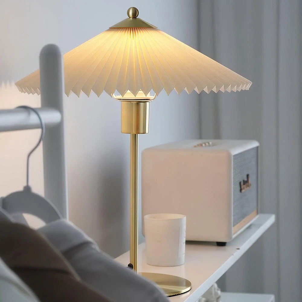 Perla_Pleated_Table_Lamp_13 Perla Pleated Table Lamp 13