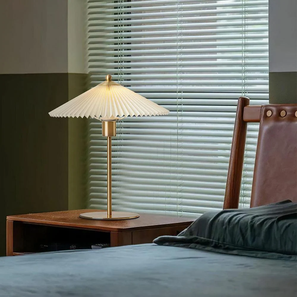 Perla_Pleated_Table_Lamp_16 Perla Pleated Table Lamp 16