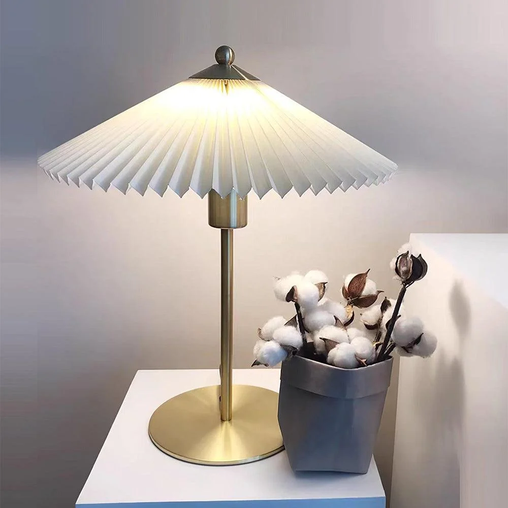 Perla_Pleated_Table_Lamp_9 Perla Pleated Table Lamp 9