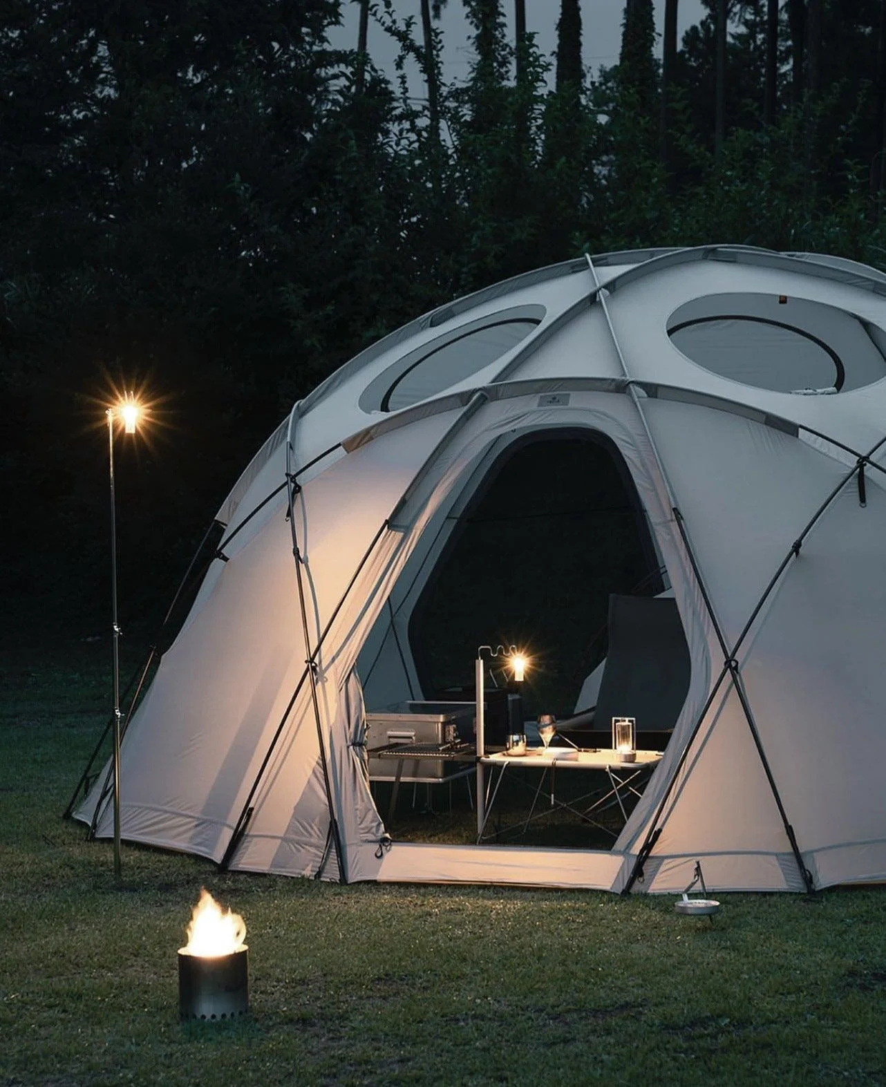 PortableLEDLanternwithUSBChargingPortandVariousLightSettings-Homeko7 Portable LED Lantern with USB Charging Port and Various Light Settings - Homeko
