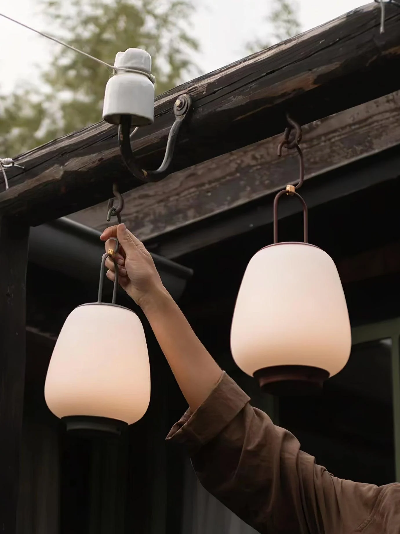 Portable_Lantern_Outdoor_Table_Lamp__43_525e87b9-0a82-4577-b270-d6ab0c66b04c Portable Lantern Outdoor Table Lamp 43 525e87b9 0a82 4577 B270 D6ab0c66b04c