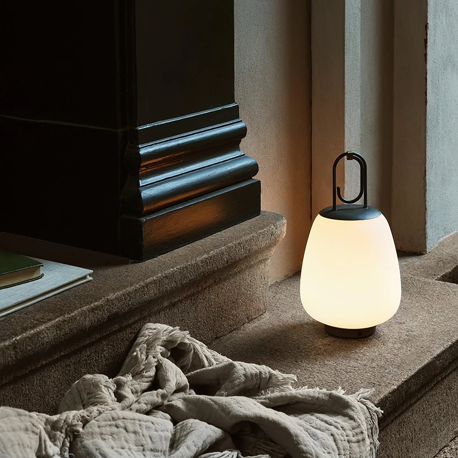Portable_Lantern_Outdoor_Table_Lamp__44_f858008d-4ac5-4913-b461-74214215d480 Portable Lantern Outdoor Table Lamp 44 F858008d 4ac5 4913 B461 74214215d480