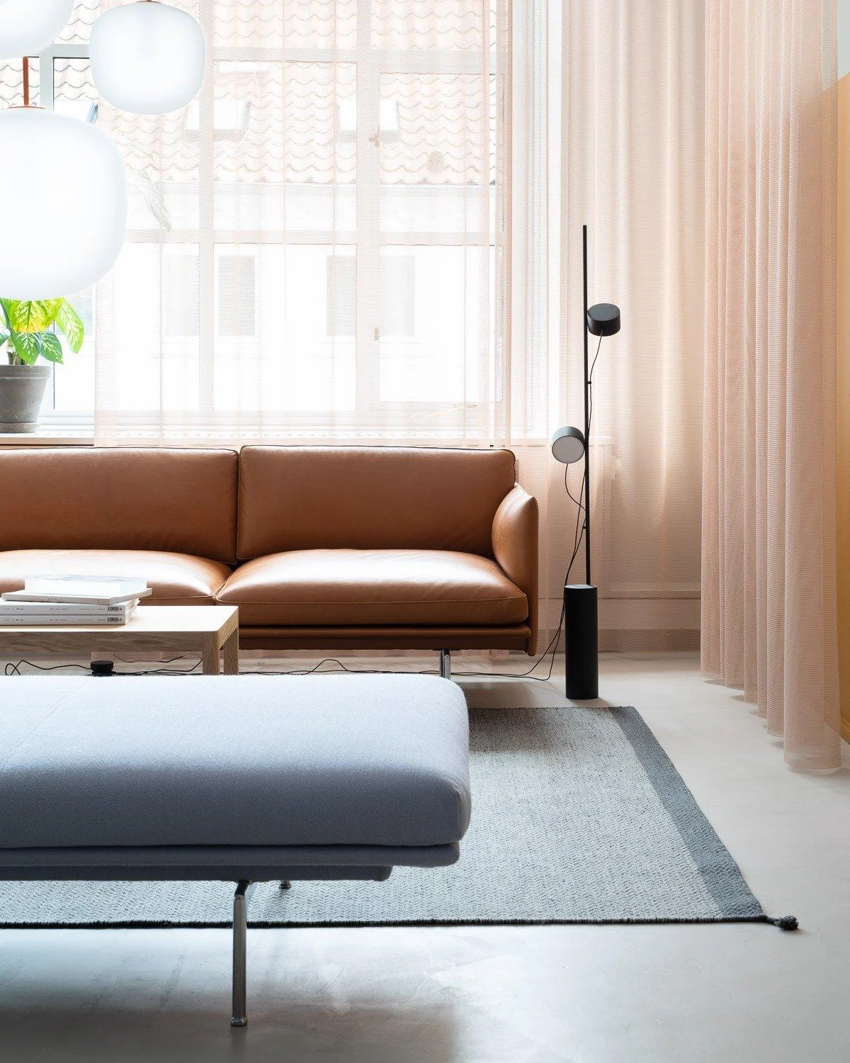 Post_Floor_Lamp_18_ba66f499-10b9-49ed-9e2d-2a78378add33 Post Floor Lamp 18 Ba66f499 10b9 49ed 9e2d 2a78378add33