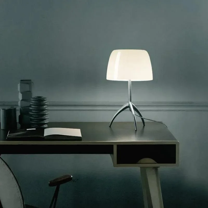 Postmoderne-Statief-Bureaulamp-Italiaanse-Designer-Art-Tafellamp-Chroom-Koper-Metalen-Base-Home-Licht-Decor-Nordic-Slaapkamer_800c9494-4868-44ba-98b3-acdff511f069 Postmoderne Statief Bureaulamp Italiaanse Designer Art Tafellamp Chroom Koper Metalen Base Home Licht Decor Nordic Slaapkamer 800c9494 4868 44ba 98b3 Acdff511f069