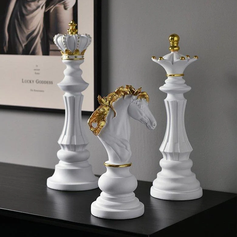Retro Chess Statue - Homeko