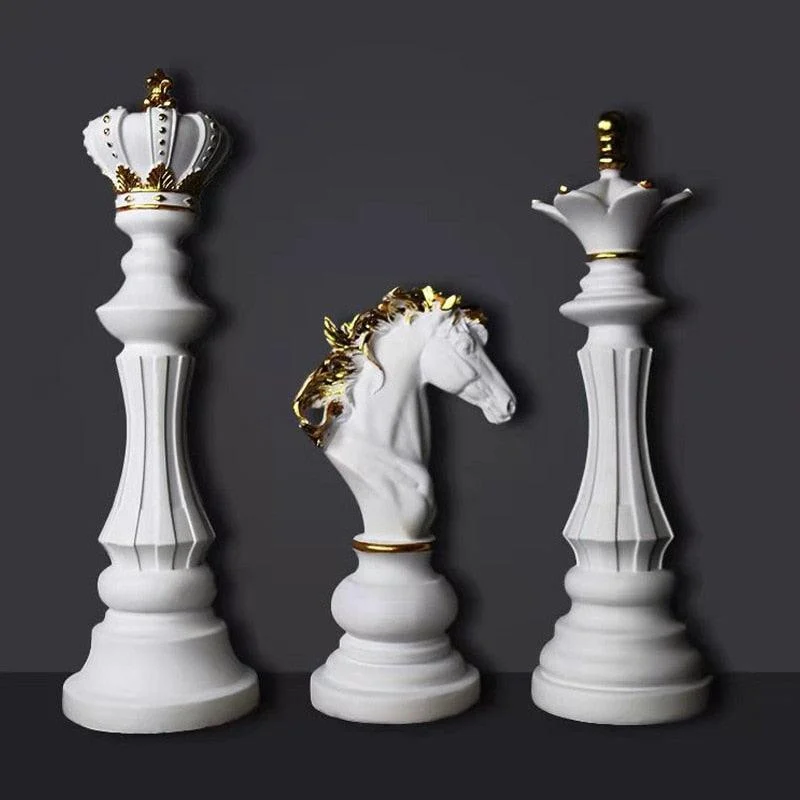 Retro Chess Statue - Homeko