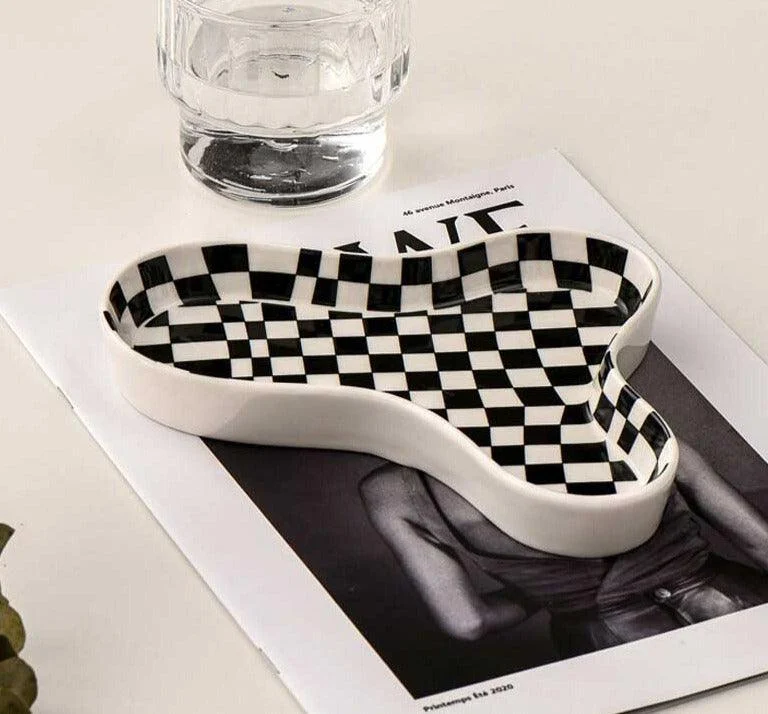 Retro Decorative Ceramic Checkered Tray - ISTANBULLU LTD