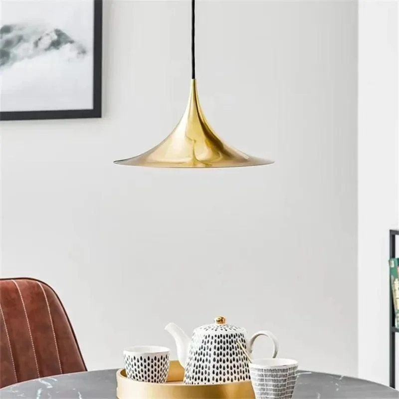 Scandi-Seim-Hanglamp-Deens-Enkele-Koplamp-Minimalistische-Kroonluchter-Goud-Zwart-Lamp-Bar-Metalen-Eetkamer-Hangende-Lamp_9d61a6e0-dcfd-4d72-a40b-0d49be781e24 Scandi Seim Hanglamp Deens Enkele Koplamp Minimalistische Kroonluchter Goud Zwart Lamp Bar Metalen Eetkamer Hangende Lamp 9d61a6e0 Dcfd 4d72 A40b 0d49be781e24