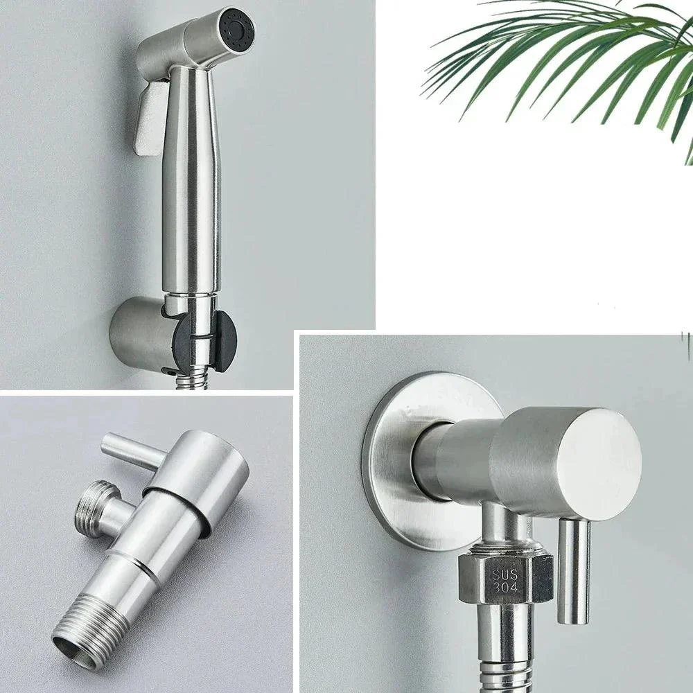 Schwarz-einzelne-Kaltwasser-Toilette-Bidet-Sprayer-Wasserhahn-Bad-Edelstahl-304-Nickel-Dusche-Bidet-Wand-Frau-Reiniger_17a28509-b9b0-41c9-819f-0ba1cd794a76 Schwarz Einzelne Kaltwasser Toilette Bidet Sprayer Wasserhahn Bad Edelstahl 304 Nickel Dusche Bidet Wand Frau Reiniger 17a28509 B9b0 41c9 819f 0ba1cd794a76