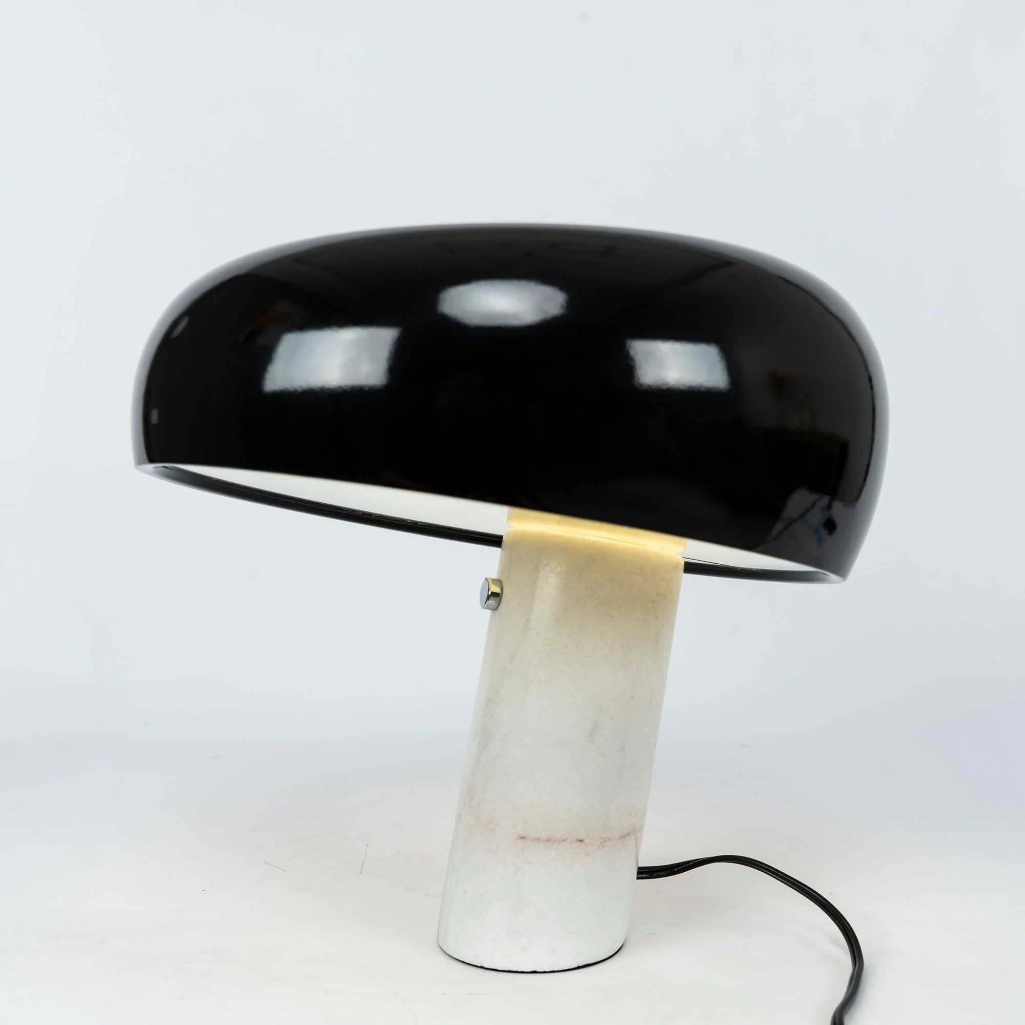 Snoopy_Table_Lamp_116_1fb2cb0a-f09c-4024-9793-c66222441e72 Snoopy Table Lamp 116 1fb2cb0a F09c 4024 9793 C66222441e72