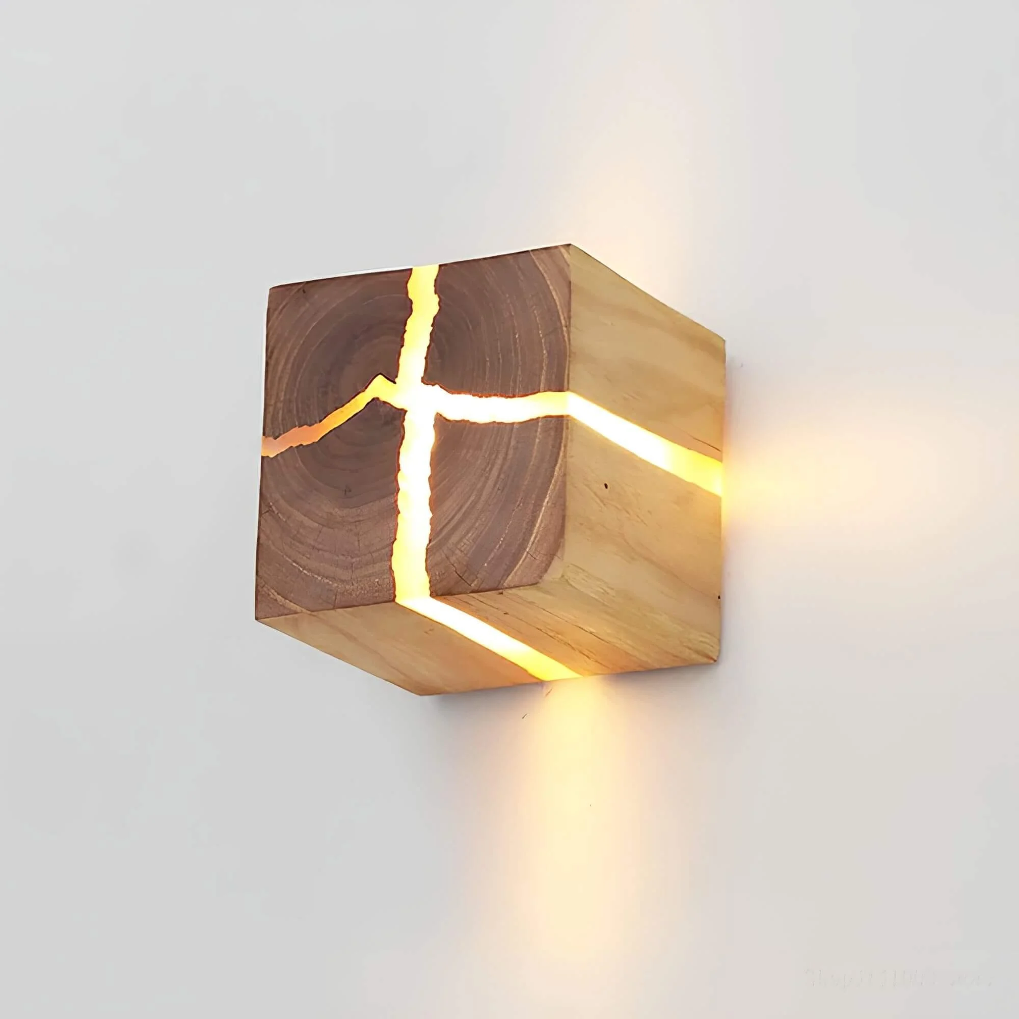 SolidWoodCubeWandleuchte-HandgefertigteLEDWandlampeausMassivholz Solidwoodcubewandleuchte Handgefertigteledwandlampeausmassivholz