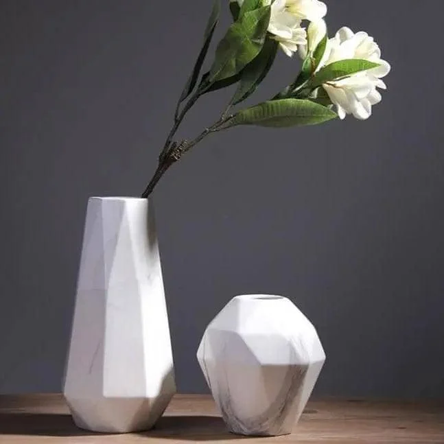 Stunning-Marble-Geometric-Flower-Vase-Adorn-Your-Space-in-Style-5 Stunning Marble Geometric Flower Vase Adorn Your Space In Style 5