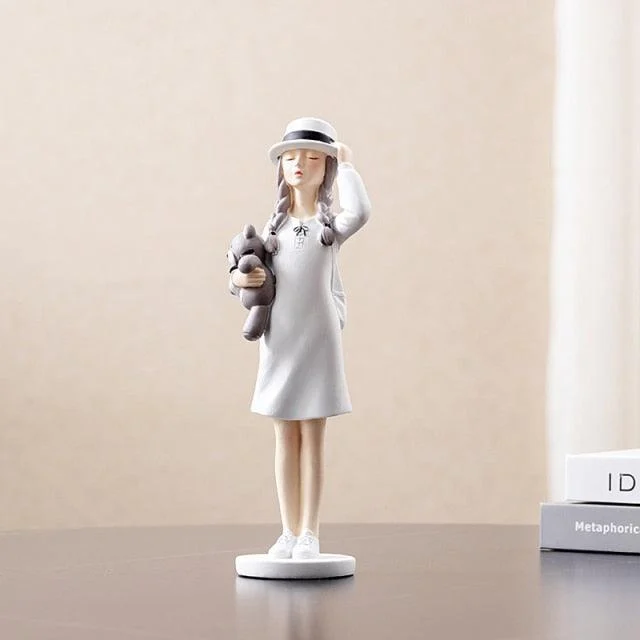 SummerTravelGirlsFigurine-Homeko9 Summer Travel Girls Figurine - Homeko