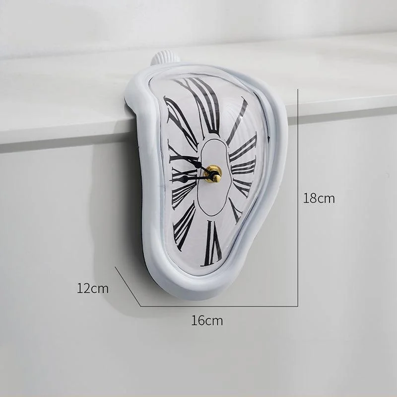Twisted Clock - Homeko