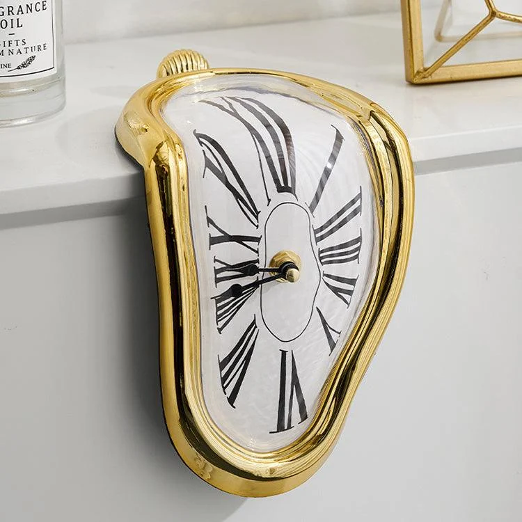 Twisted Clock - Homeko