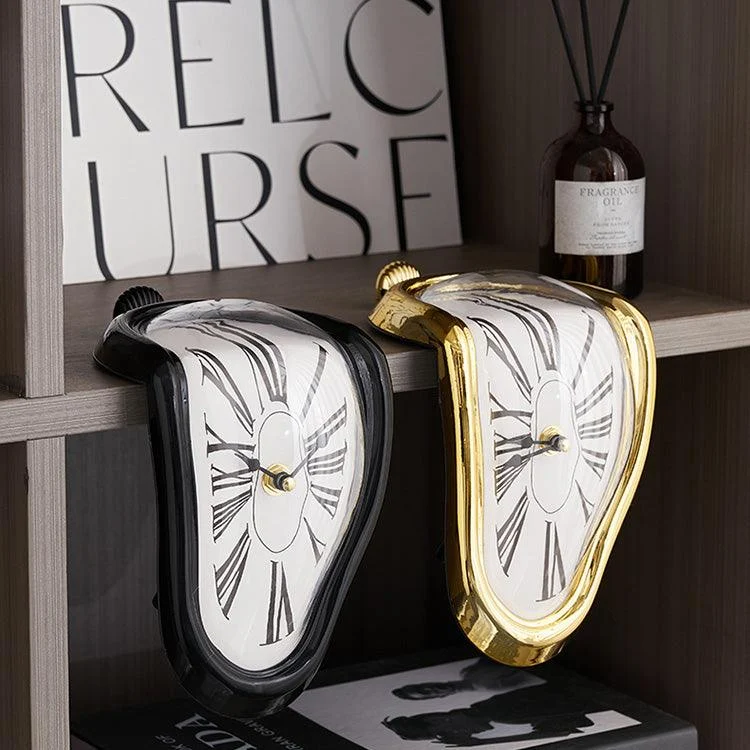 Twisted Clock - Homeko