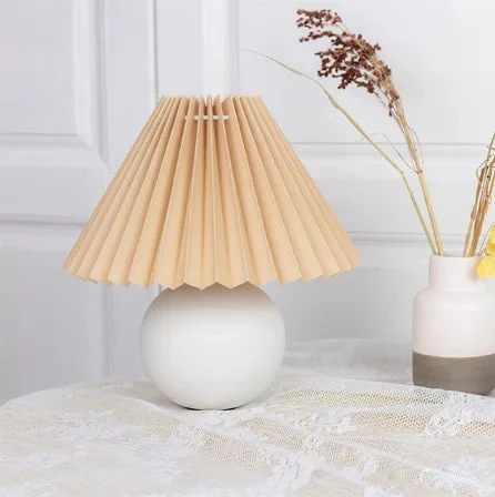 Vintage-Geplooide-Tafellamp-Voor-Slaapkamer-Woonkamer-Eetkamer-Met-E27-Lamp-Keramische-Base-Au-Us-Eu-Uk.jpg_640x640_c18669b1-4cff-4107-a895-f487ffb2df06 Vintage Geplooide Tafellamp Voor Slaapkamer Woonkamer Eetkamer Met E27 Lamp Keramische Base Au Us Eu Uk.jpg 640x640 C18669b1 4cff 4107 A895 F487ffb2df06