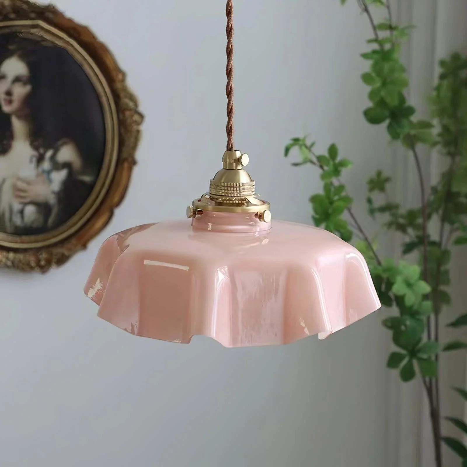 VintageFrenchFrillyOpaqueGlassPendantLightwithruffleddrapedshape-Homdiy Vintagefrenchfrillyopaqueglasspendantlightwithruffleddrapedshape Homdiy