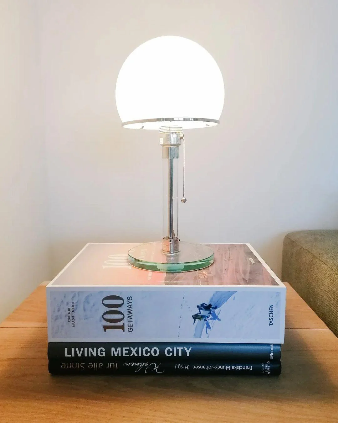 WG_25_GL_Table_Lamp_1_35bea2d3-f30d-40ba-a3ae-f8a42b7da853 Wg 25 Gl Table Lamp 1 35bea2d3 F30d 40ba A3ae F8a42b7da853