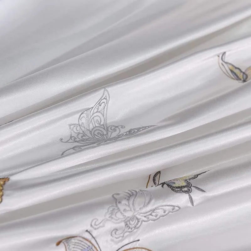 White-Silver-Silk-Cotton-Luxury-Butterfly-Bedding-set-4Pcs-Queen-King-size-Bed-set-Embroidery-Duvet_a32e4875-9f3e-4ce6-b3b5-9198f35c8746 White Silver Silk Cotton Luxury Butterfly Bedding Set 4pcs Queen King Size Bed Set Embroidery Duvet A32e4875 9f3e 4ce6 B3b5 9198f35c8746