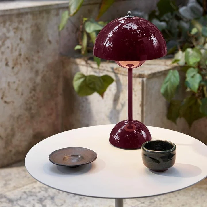 WoodlandGlow-WineRed1 Woodlandglow Winered1